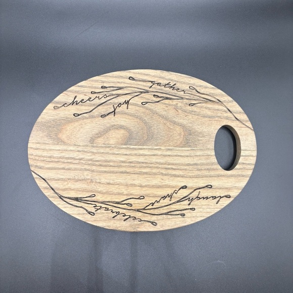 New Pampered Chef Ash Wood Serving Board 1481 Oval Laugh Share Celebrate Carved - Picture 3 of 4